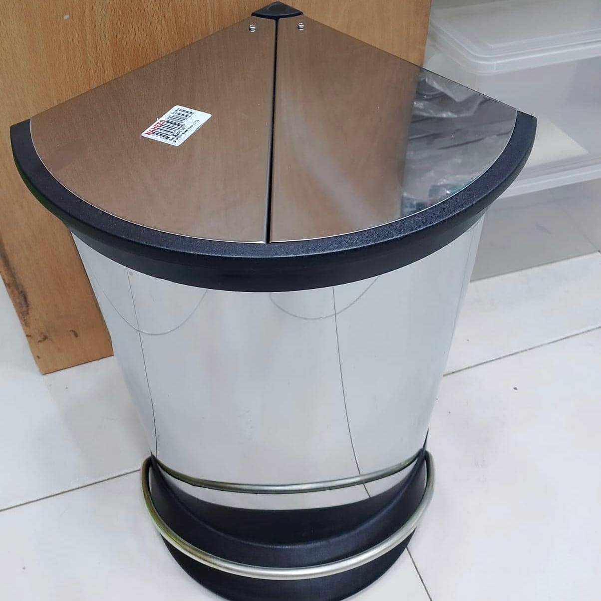 Triangle Trash Can, Butterfly Pedal Waste Bin, 12L Household Trash Solution, Stainless Steel Recycling Bins, Kitchen Bathroom Trash Collector Triangle Trash Can, Butterfly Pedal Waste Bin, 12L Household Trash Solution, Stainless Steel Recycling Bins, Kitchen Bathroom Trash Collector